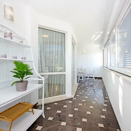 Avantgarde Suites * سبليت