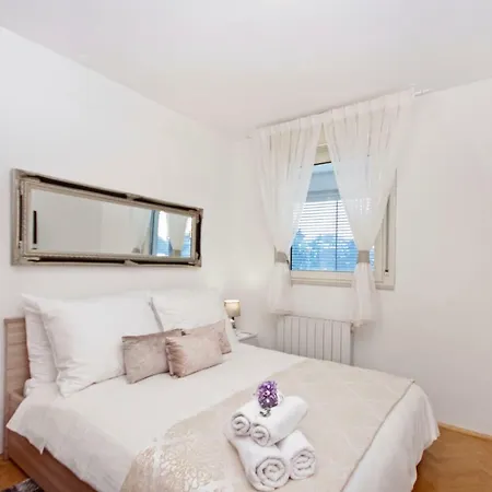 Avantgarde Suites شقة *