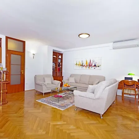 Avantgarde Suites شقة *